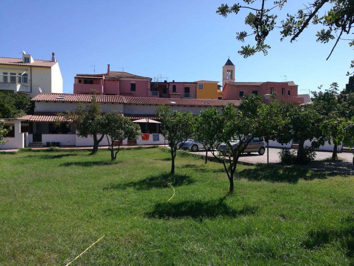 Appartamento Centralissimo In San Teodoro San Teodoro  Buitenkant foto
