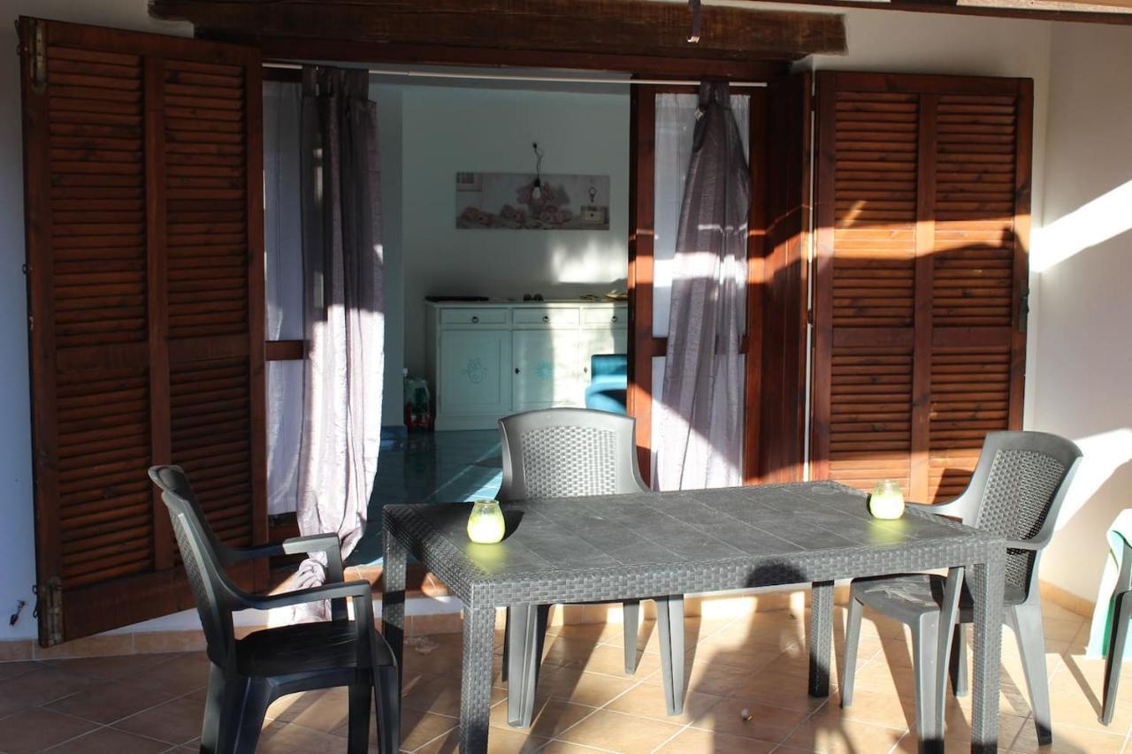 Appartamento Centralissimo In San Teodoro San Teodoro  Buitenkant foto