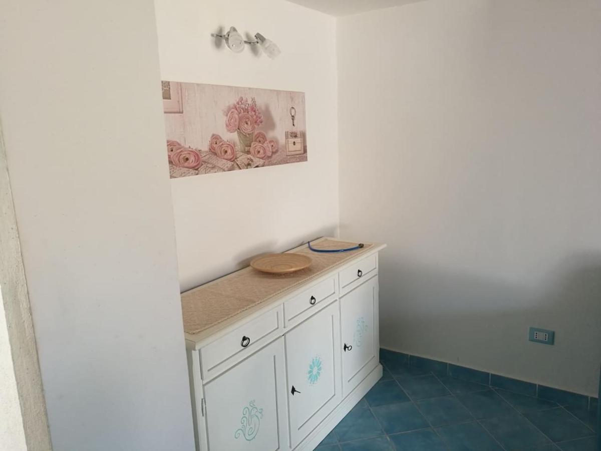 Appartamento Centralissimo In San Teodoro San Teodoro  Buitenkant foto