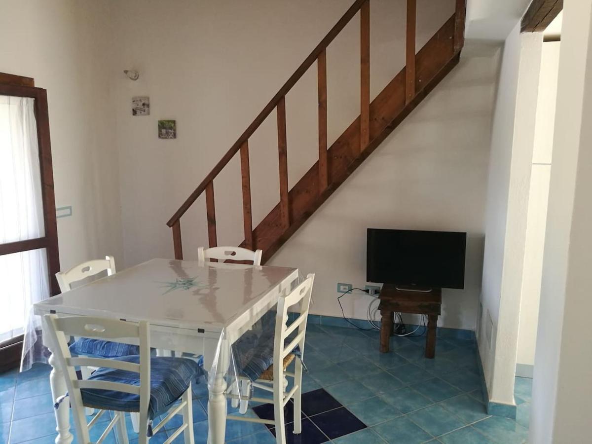 Appartamento Centralissimo In San Teodoro San Teodoro  Buitenkant foto