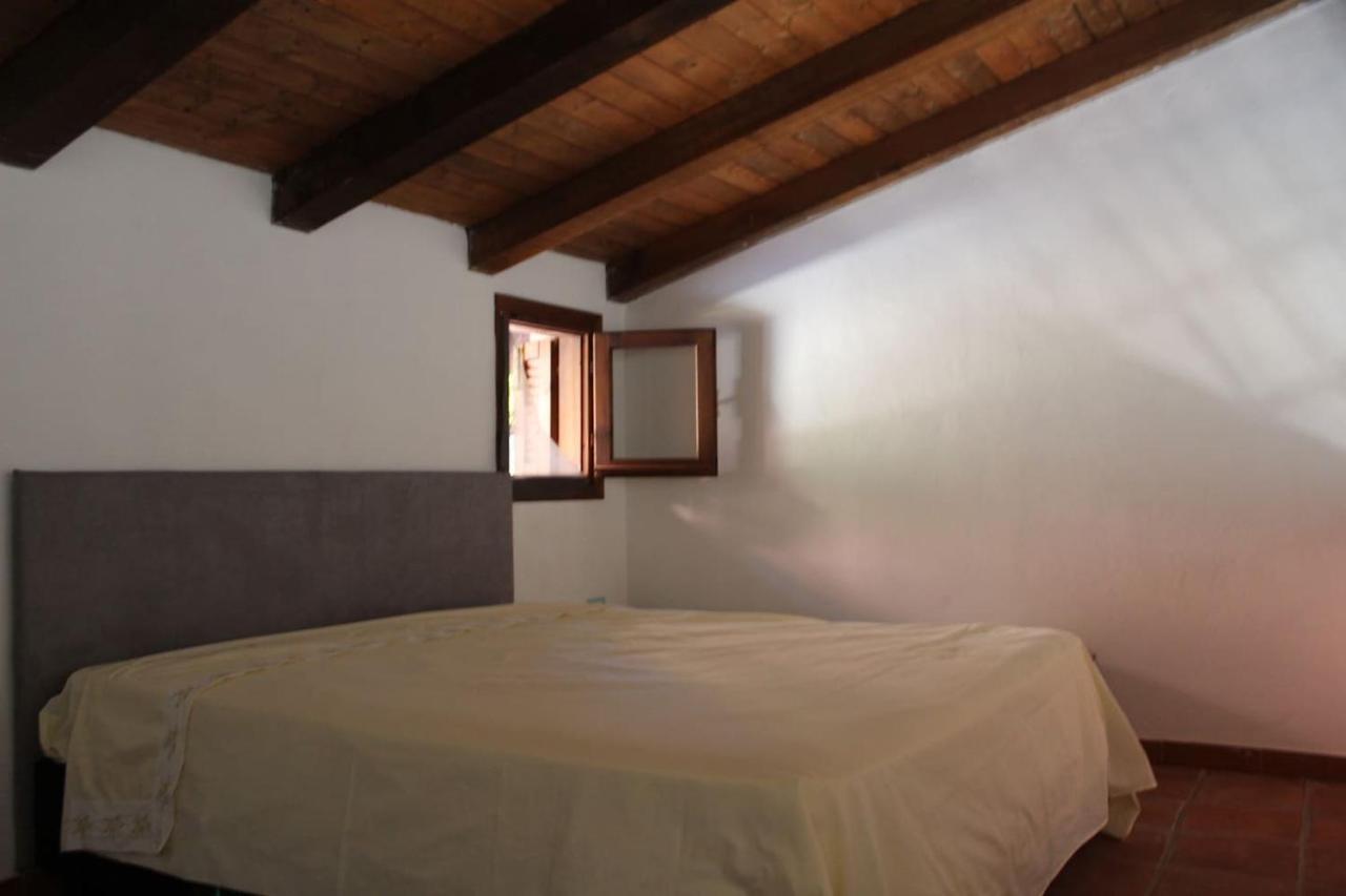Appartamento Centralissimo In San Teodoro San Teodoro  Buitenkant foto